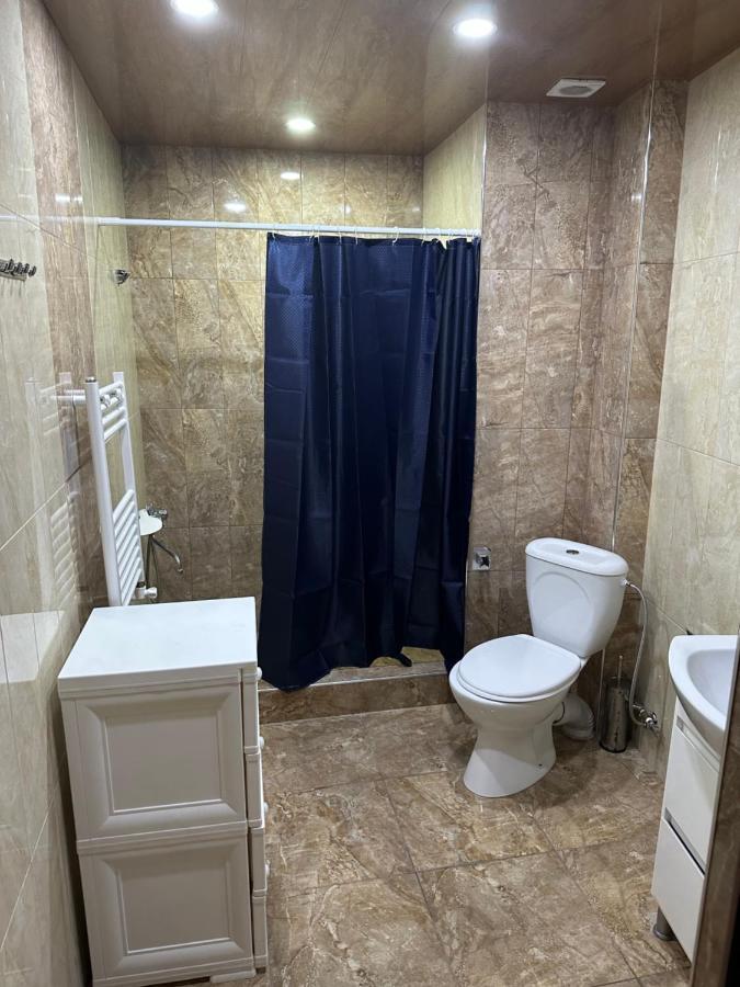 Favorit Hotel-Hostel Yerevan Bagian luar foto